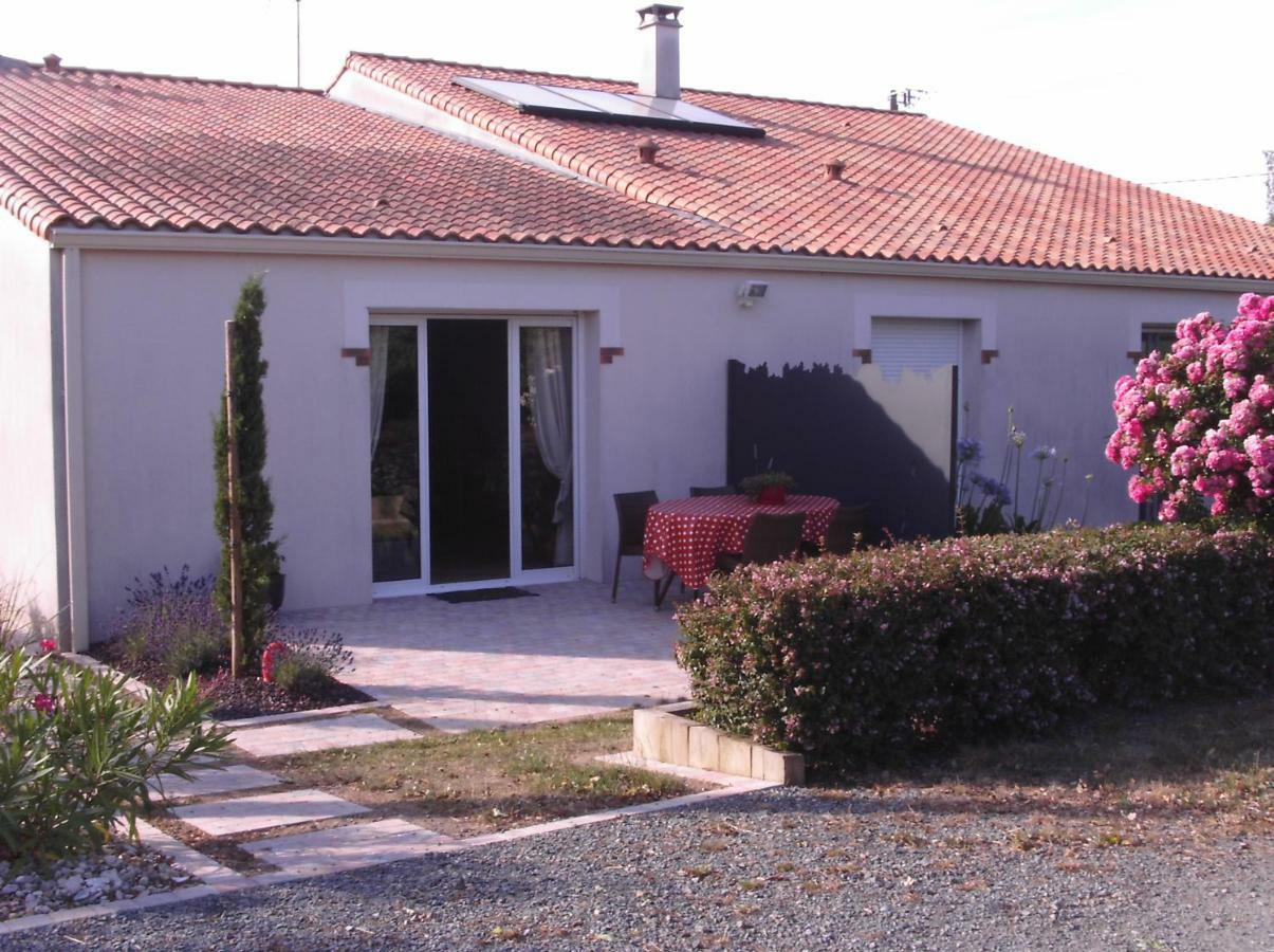 Gite Le Logis Mouchamps Buitenkant foto